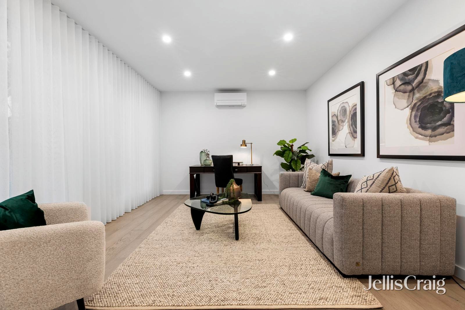 215 Waverley Road, Mount&nbsp;Waverley image 7