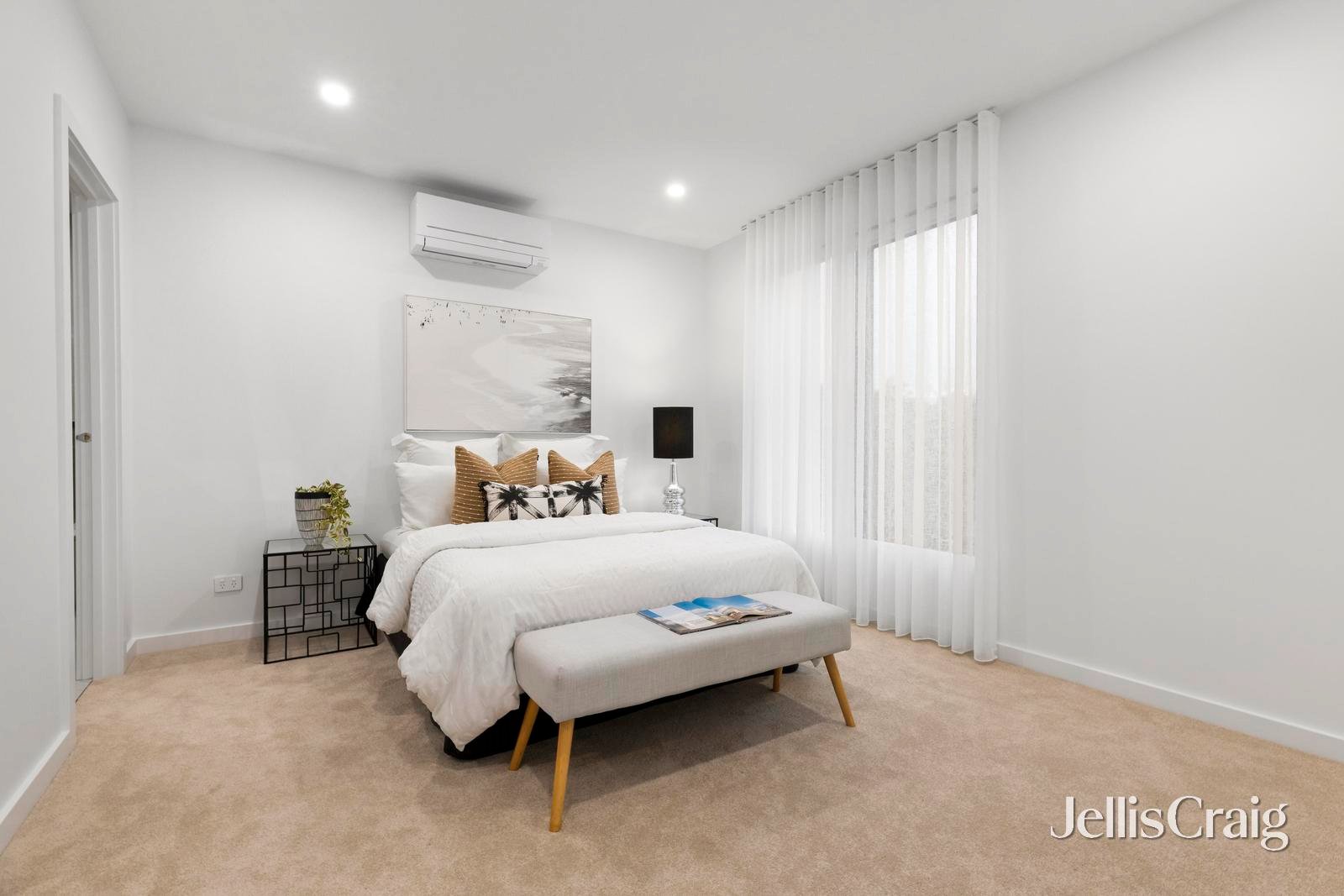 215 Waverley Road, Mount&nbsp;Waverley image 11