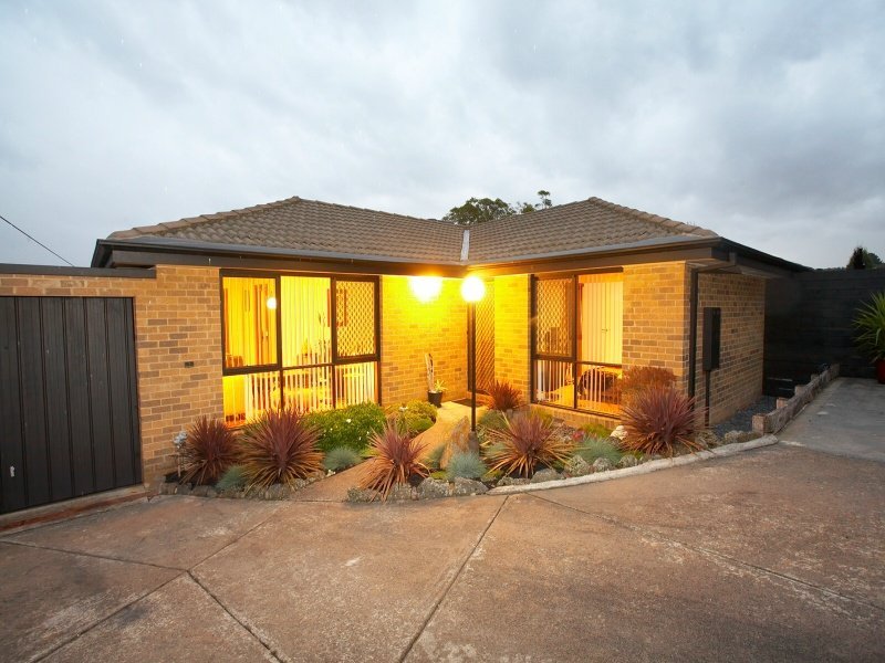 2/15 William Street, Ringwood image 12