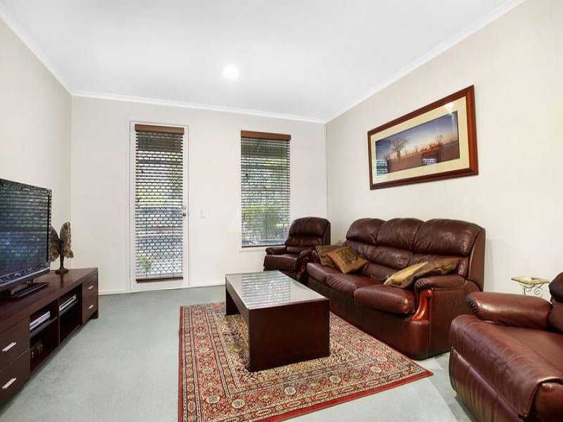 215 Wiltshire Drive, Kew image 3