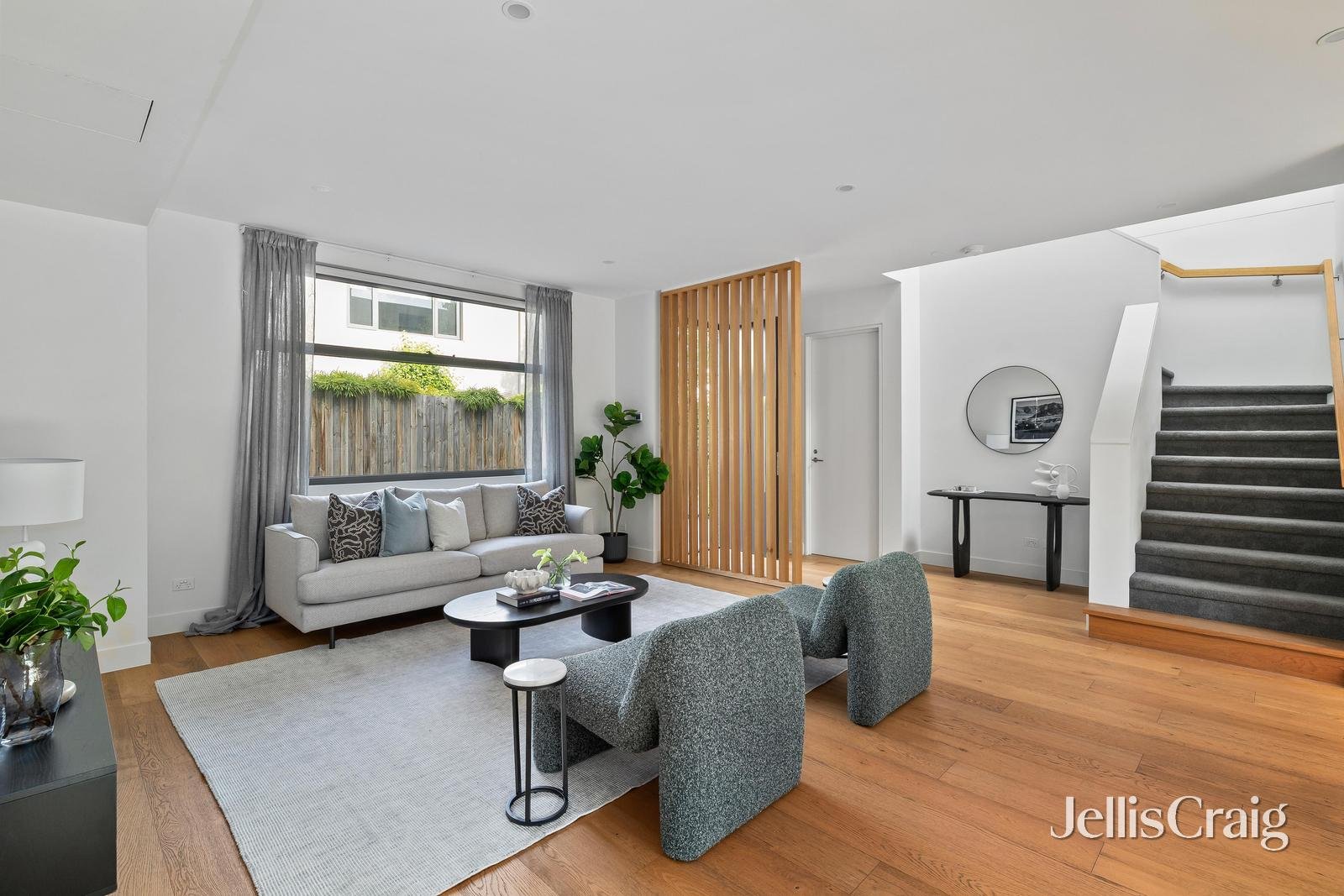 2/152 Eglinton Street, Kew image 2