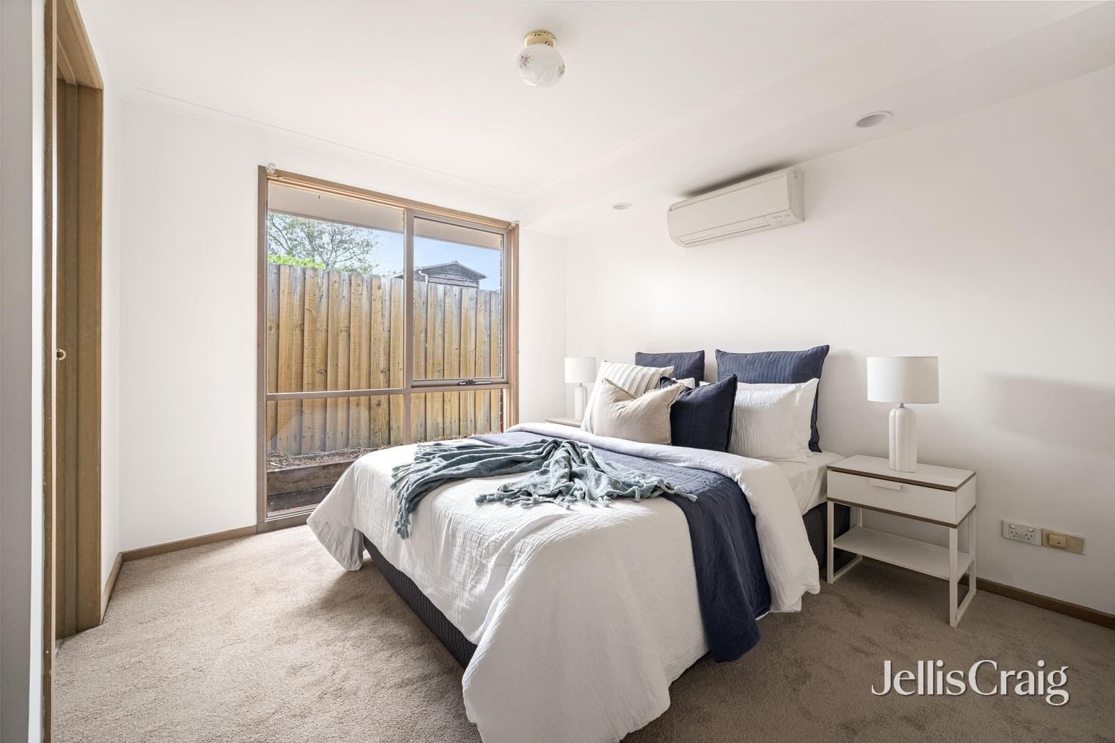 2/152 Warrigal Road, Mentone image 11