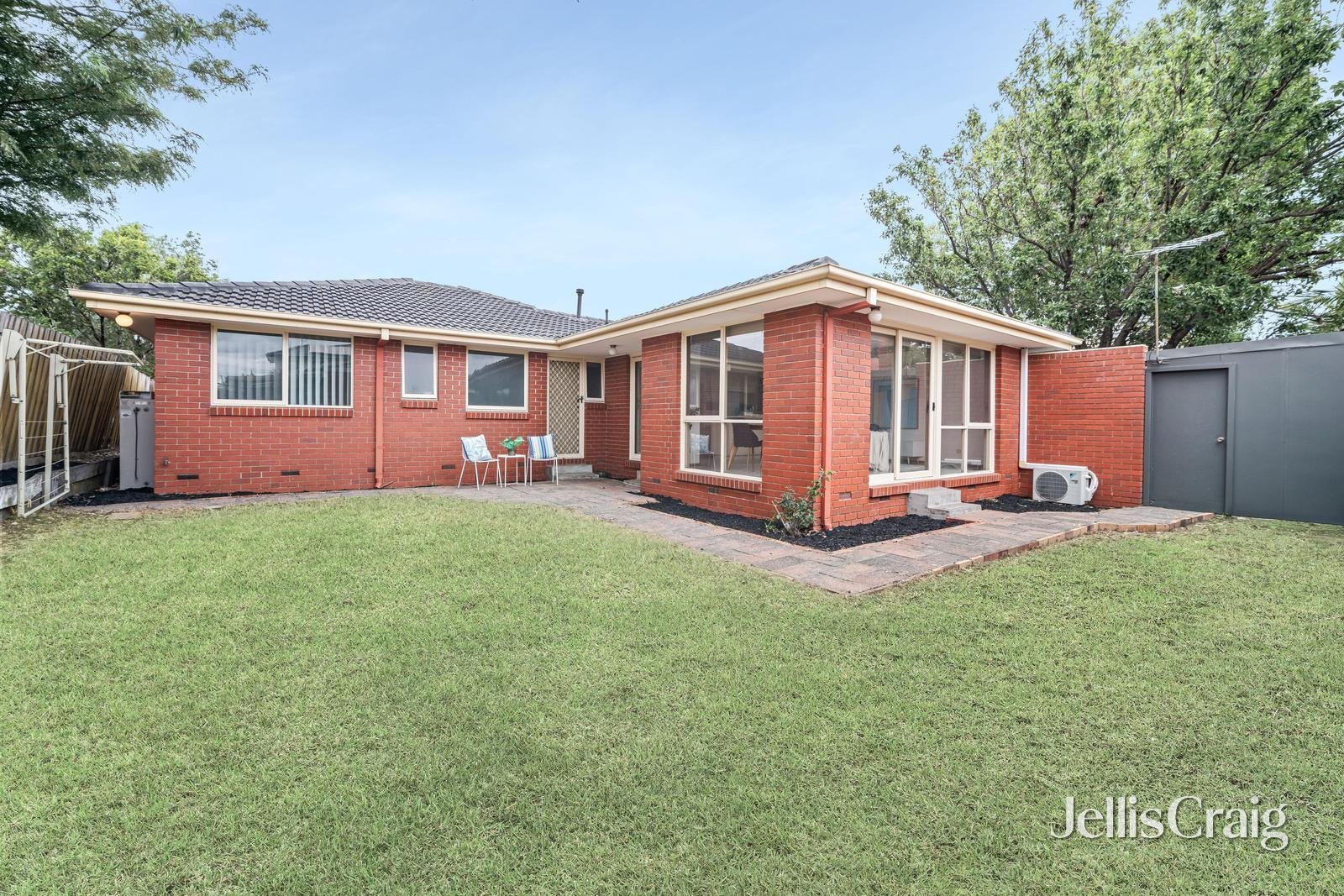 2/152 Warrigal Road, Mentone image 12