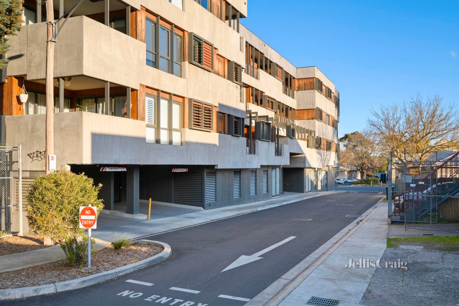 215/211 Mount Dandenong Road, Croydon image 9