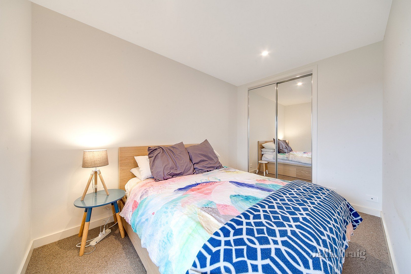 215/218 Bay Road, Sandringham image 5
