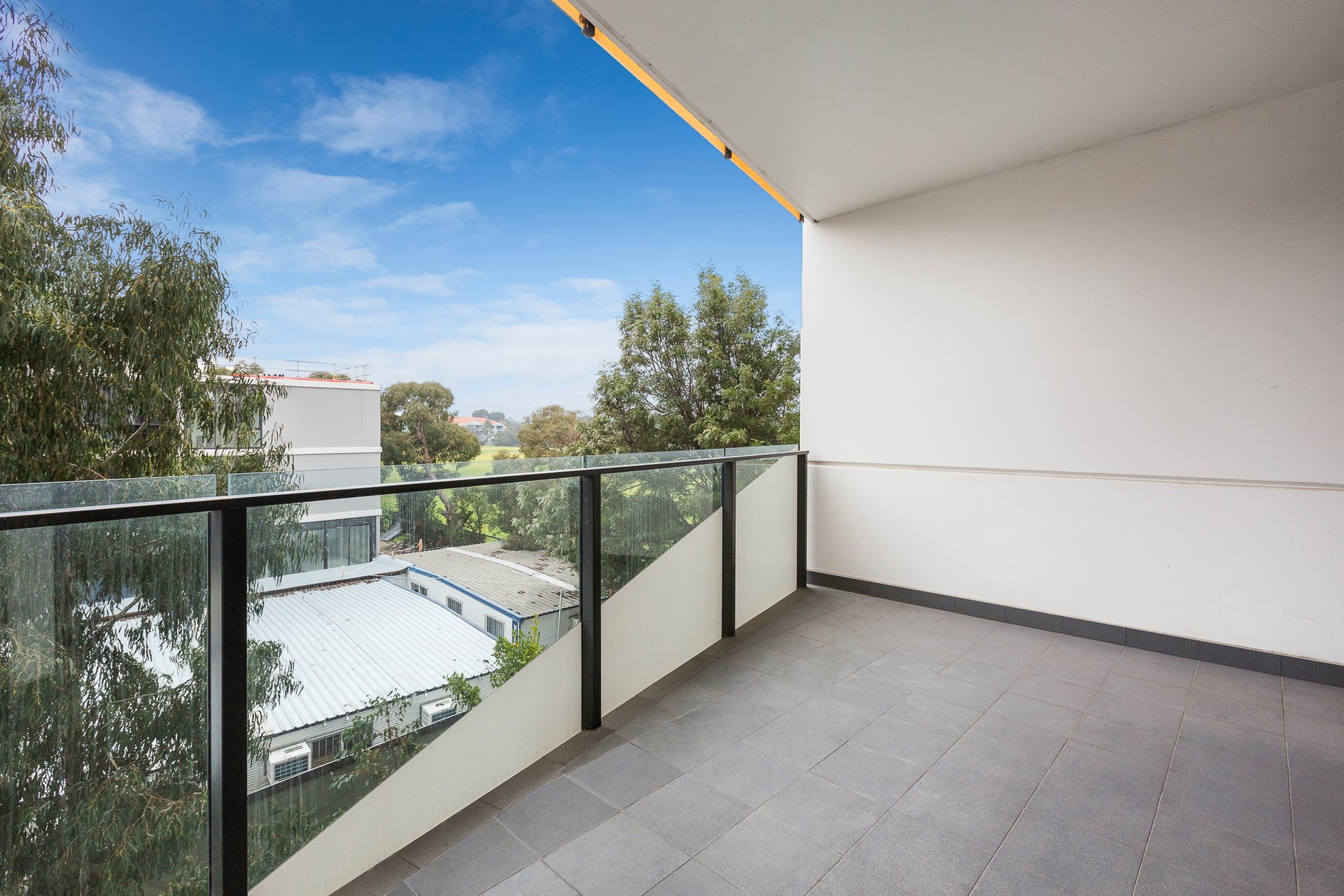 215/222 Bay Road, Sandringham image 7