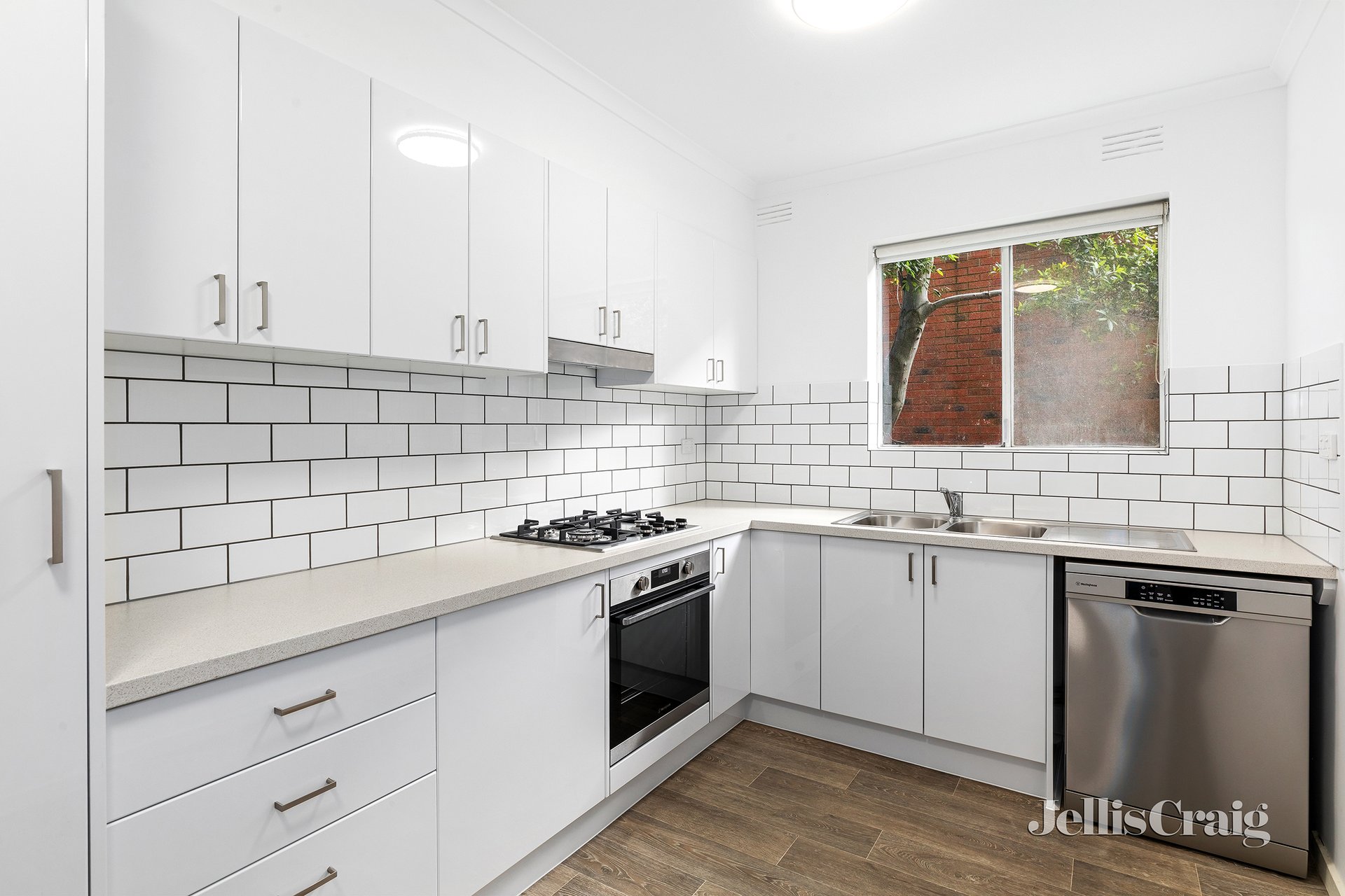 2/153 Wattletree Rd, Malvern image 2