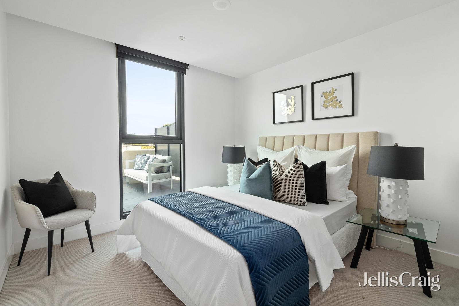 215/35 Camberwell Road, Hawthorn East image 5