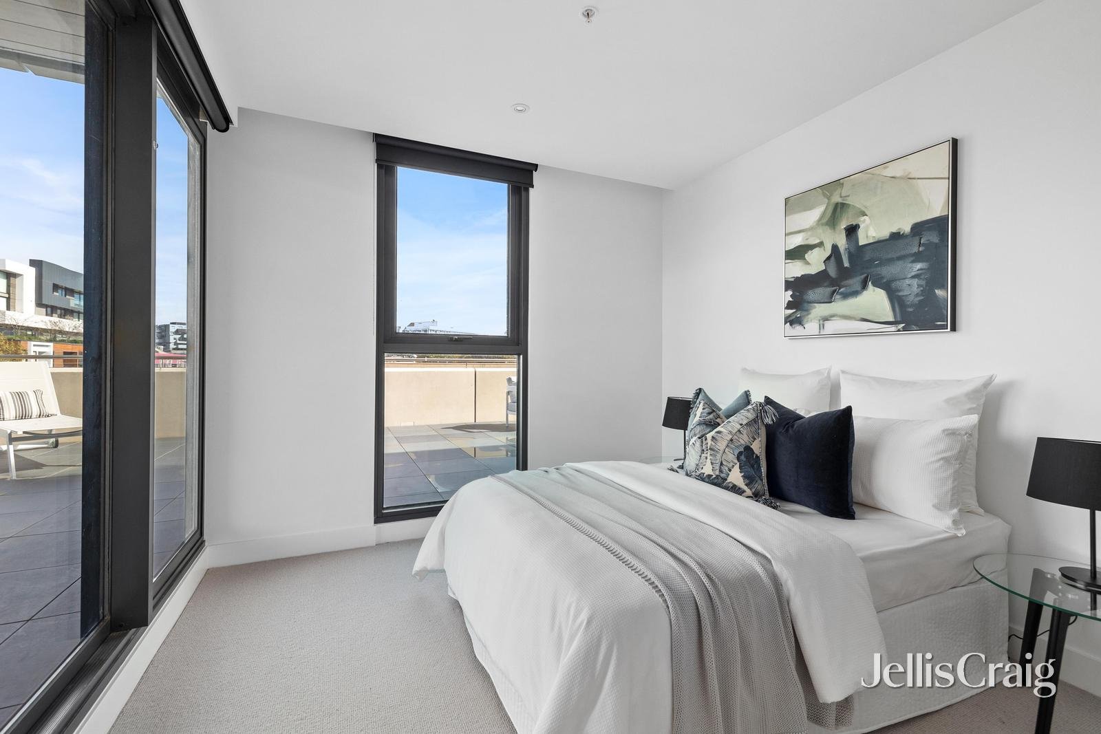 215/35 Camberwell Road, Hawthorn East image 7