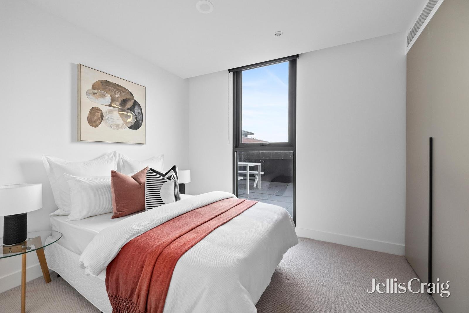 215/35 Camberwell Road, Hawthorn East image 9