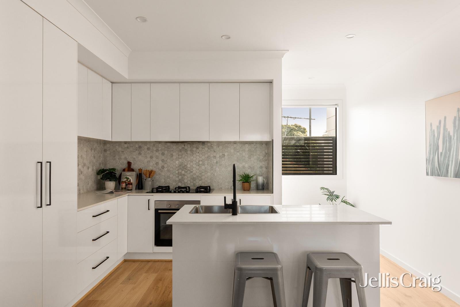 2/153A Albert Street, Preston image 3
