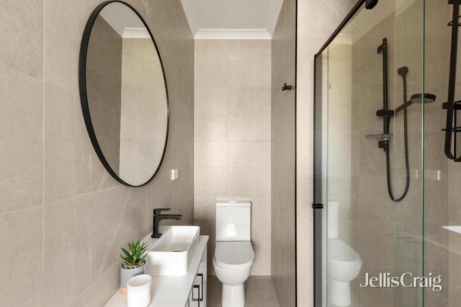 2/153A Albert Street, Preston image 9