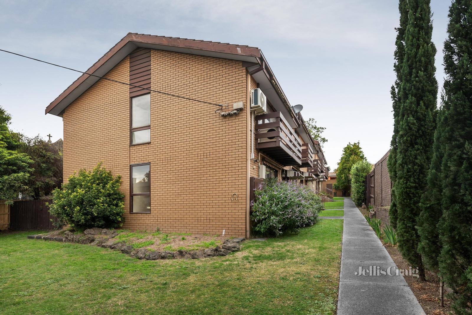 2/1550 Malvern Road, Glen Iris image 2