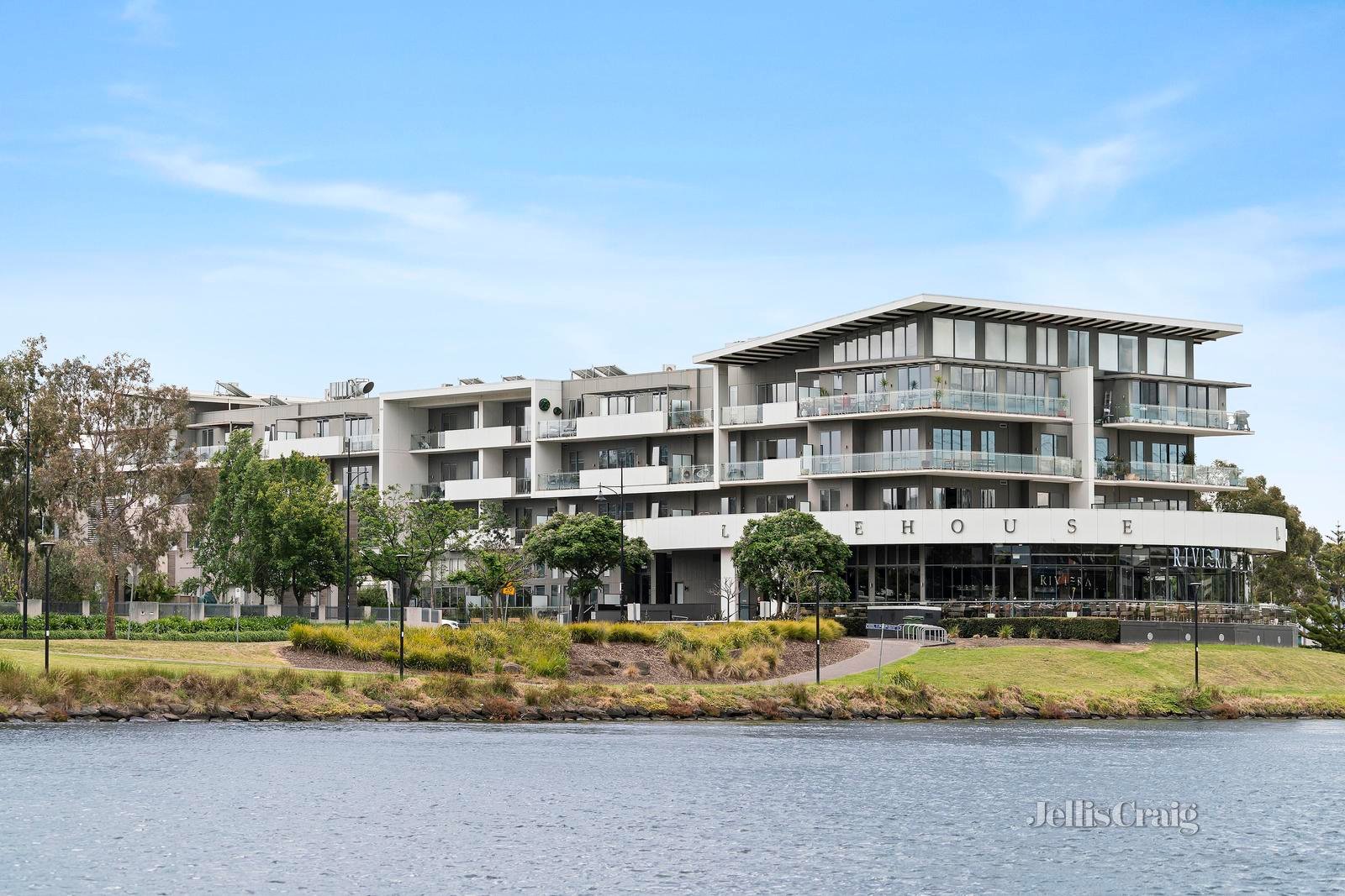 215/55 Cumberland Drive, Maribyrnong image 12