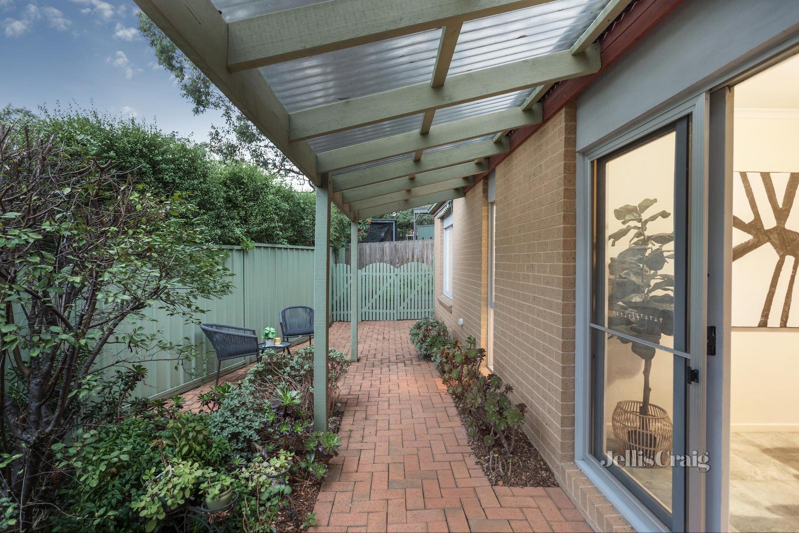 2/1556 Main Road, Research image 12