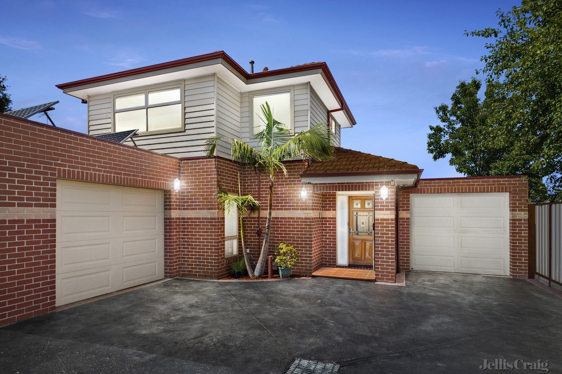 2/157 Rathcown Road, Reservoir image 8