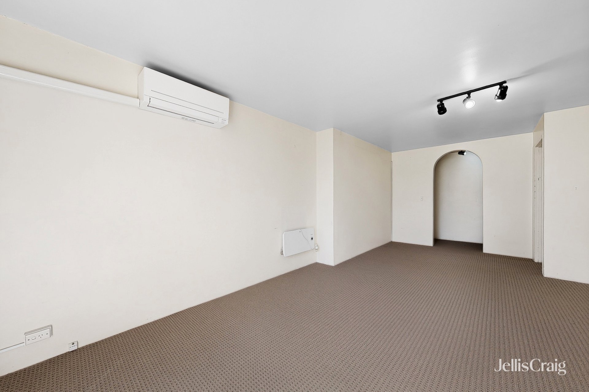 2/157 Saint Leonards Road, Ascot&nbsp;Vale image 2