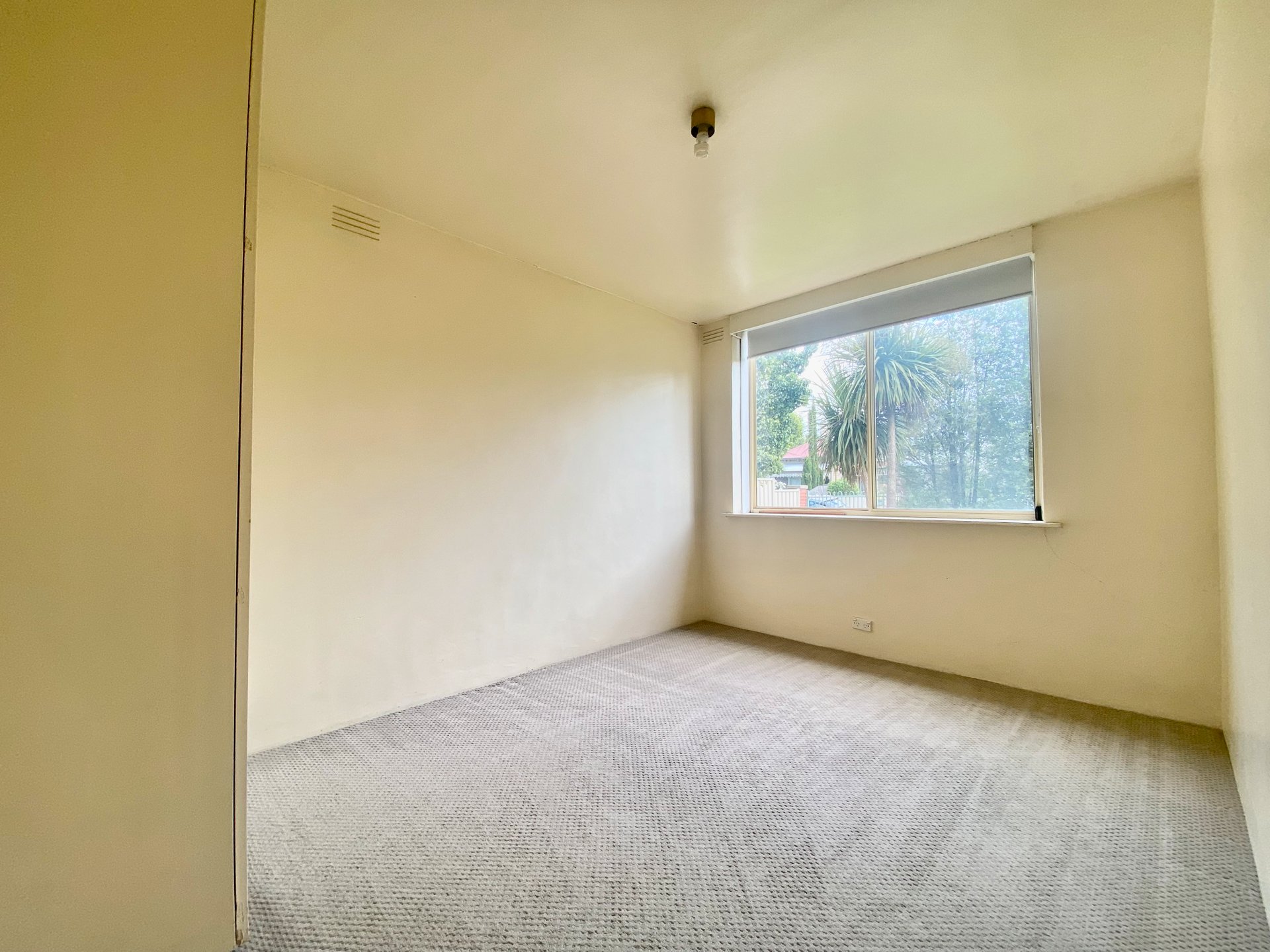 2/157 St Leonards Road, Ascot Vale image 7