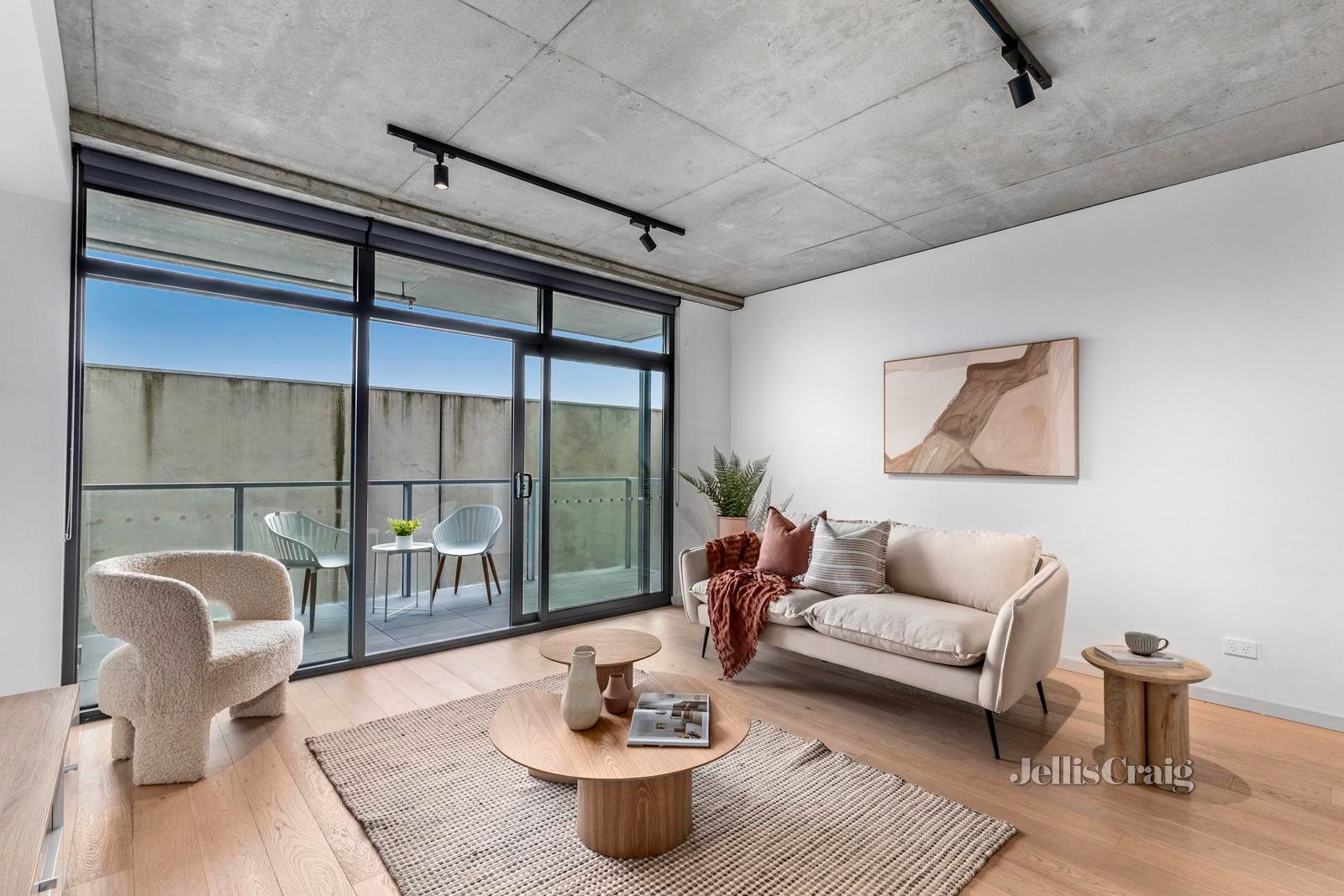 215/77 Hobsons Road, Kensington image 2
