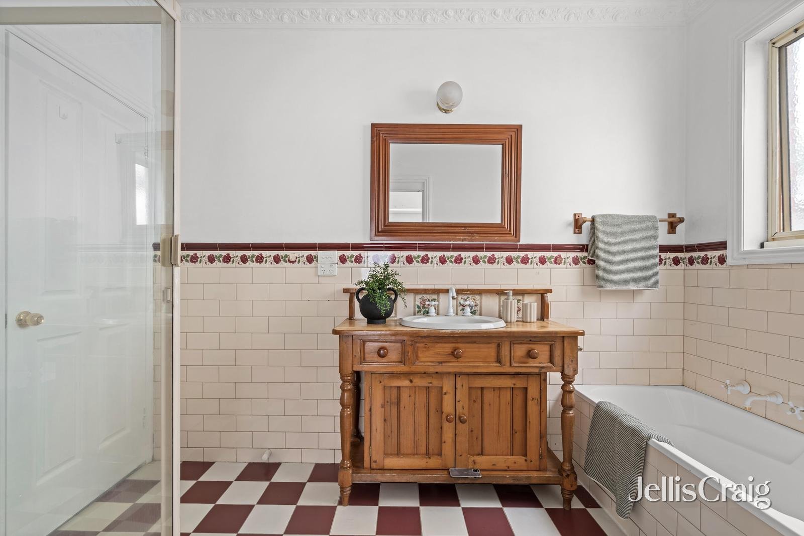 2/158 Edward Street, Brunswick image 8