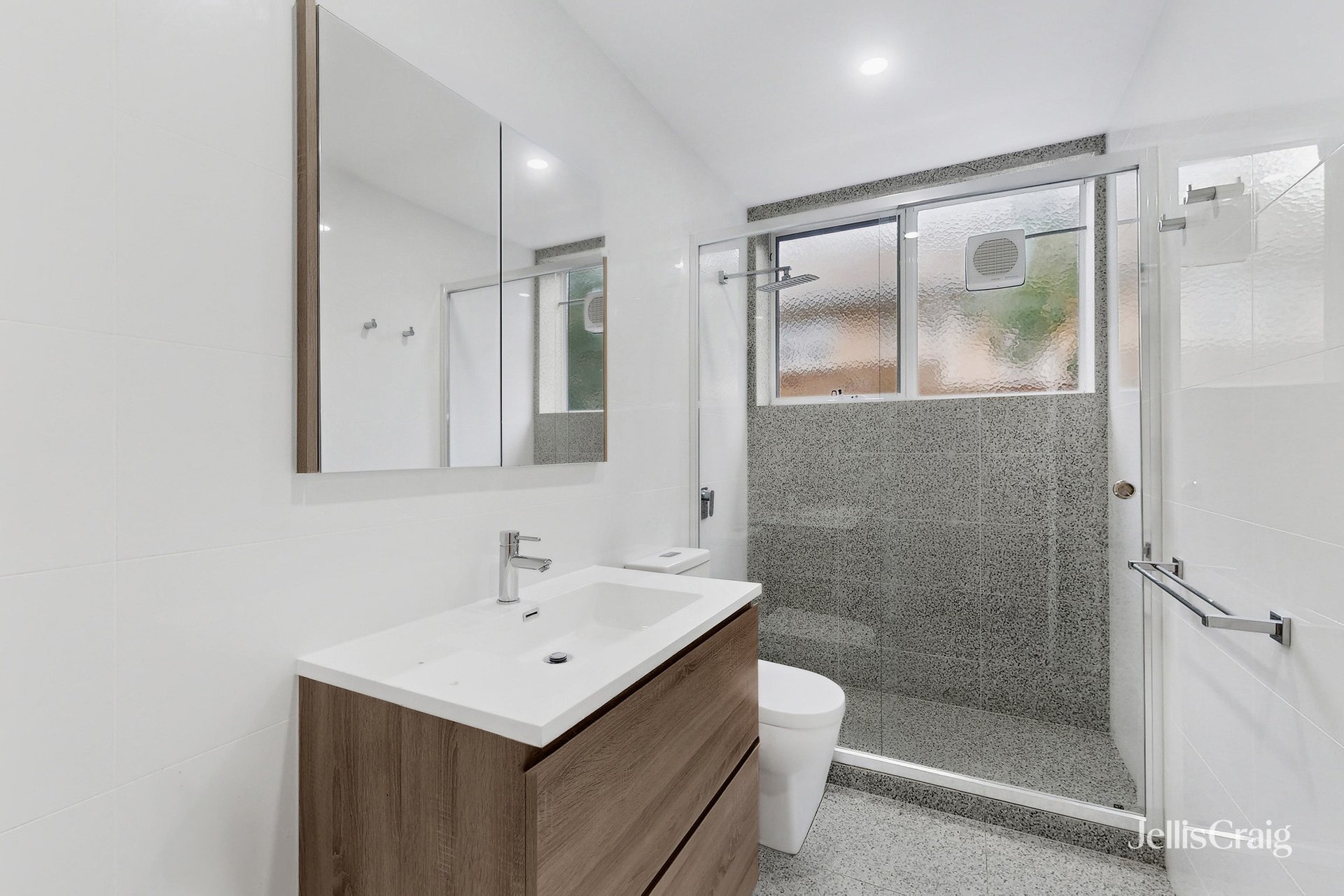 2/1587 Malvern Road, Glen&nbsp;Iris image 5