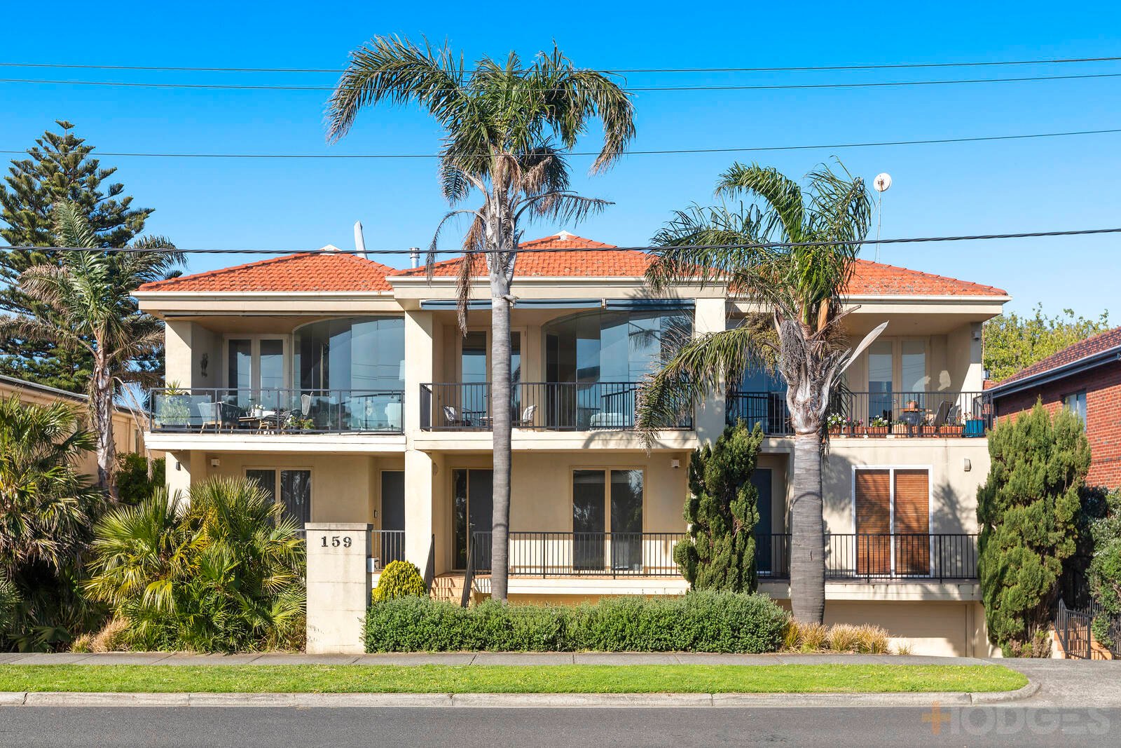 2 / 159 Beach Road Sandringham