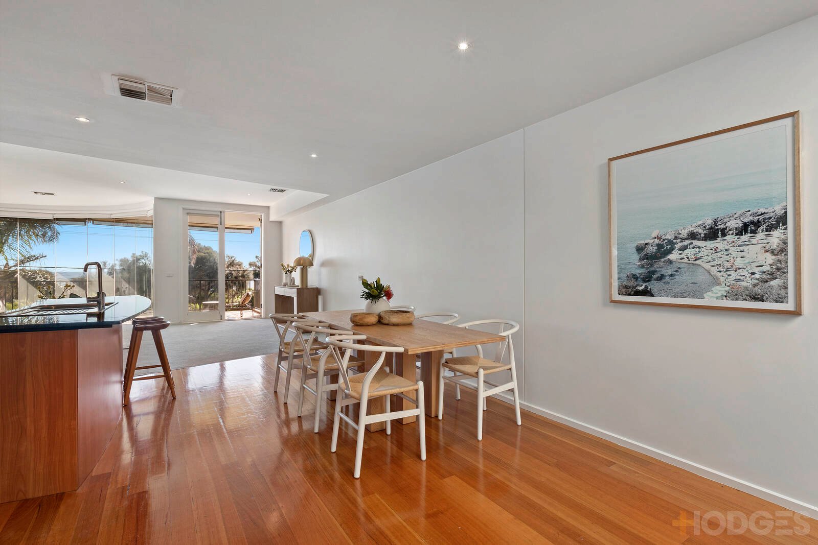 2 / 159 Beach Road Sandringham