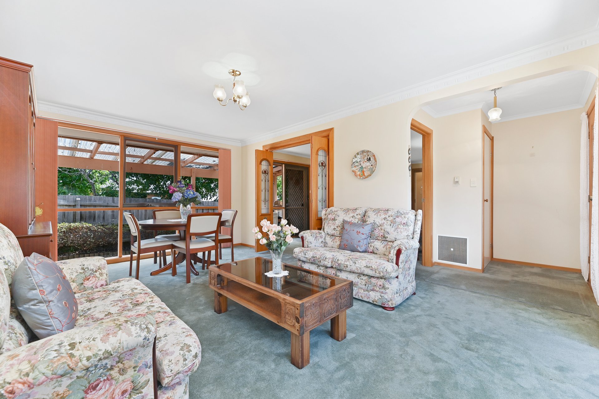 2/159 Blackburn Road, Mount Waverley image 2
