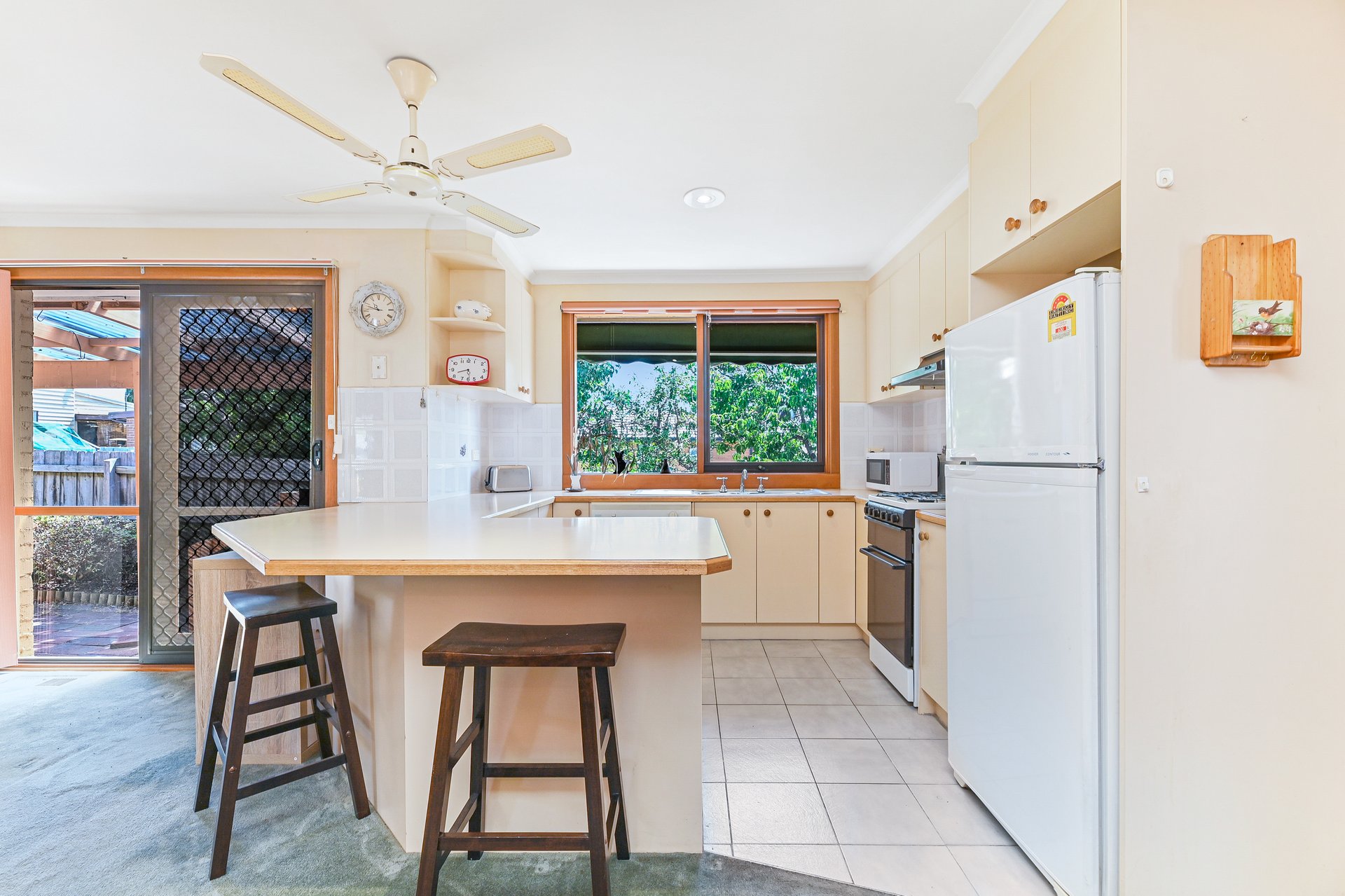 2/159 Blackburn Road, Mount Waverley image 6