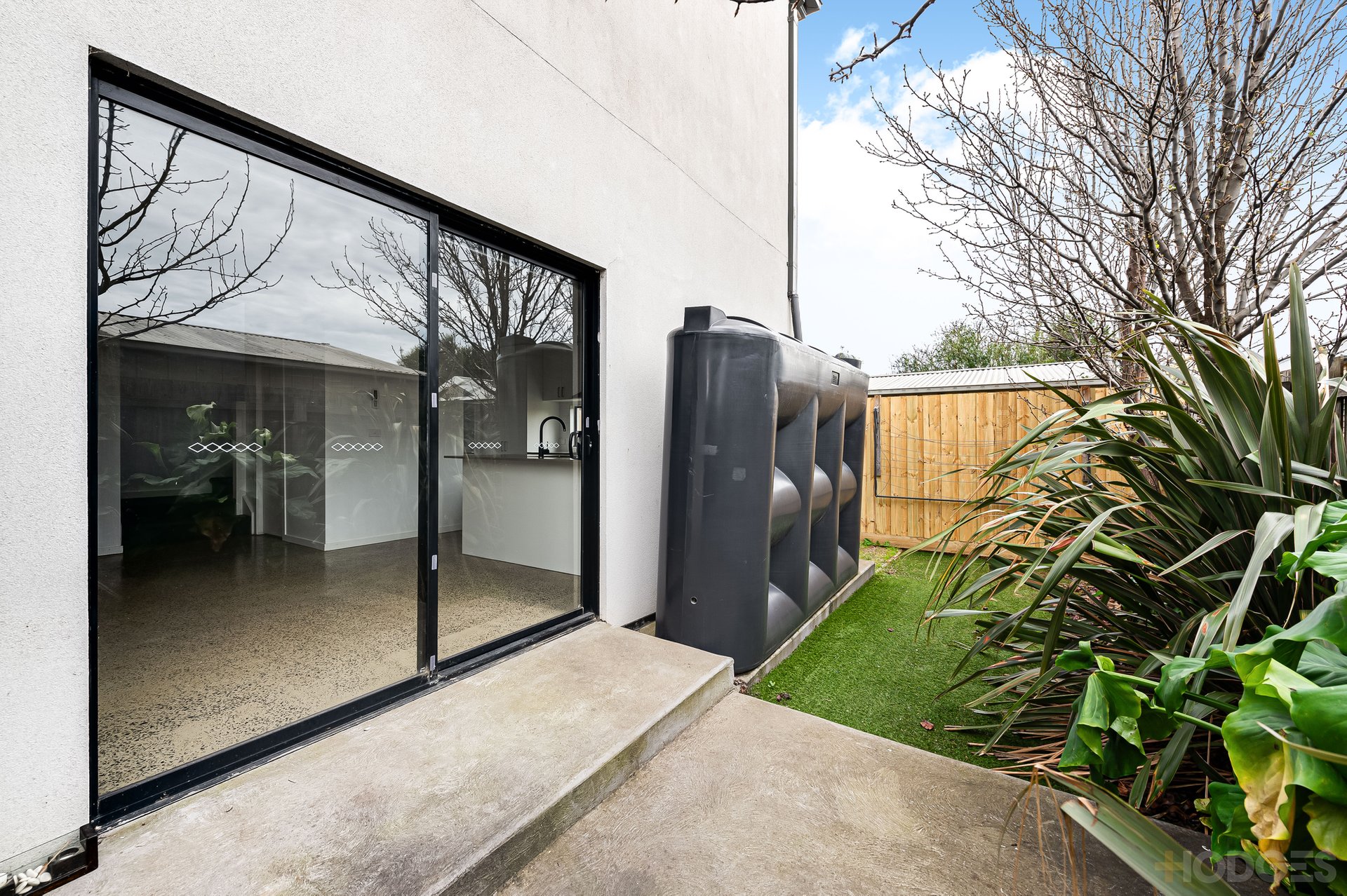 2 / 159 Greaves Street Werribee