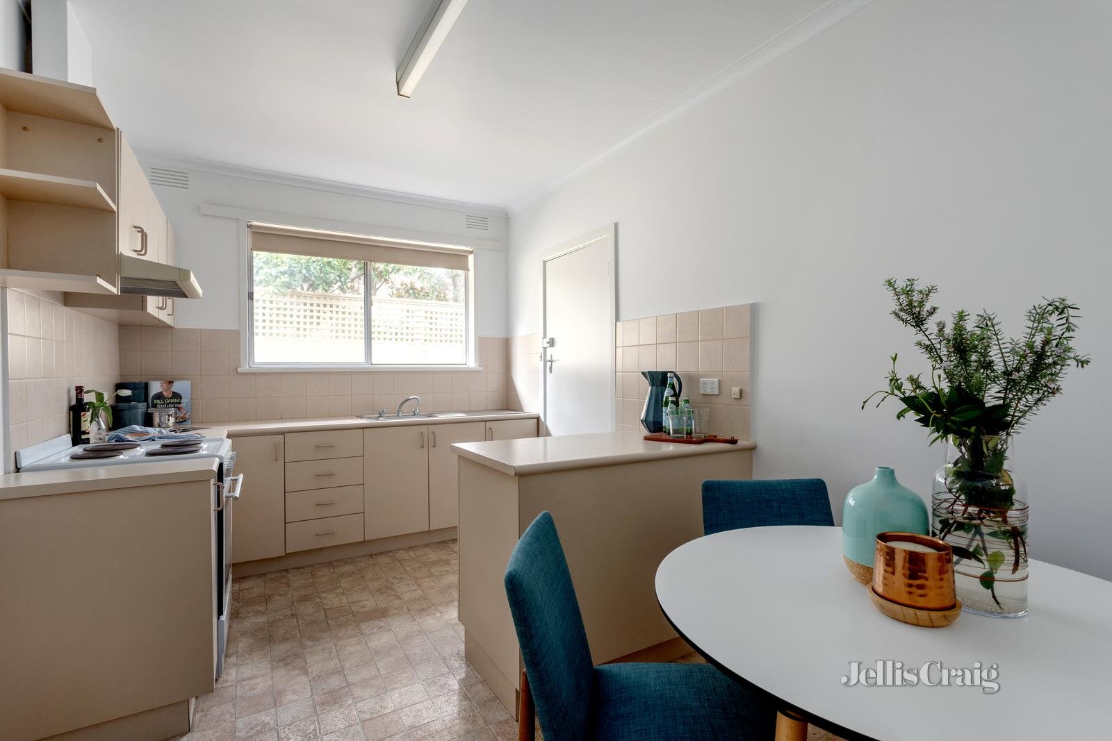 2/15A Kintore Street, Camberwell image 5