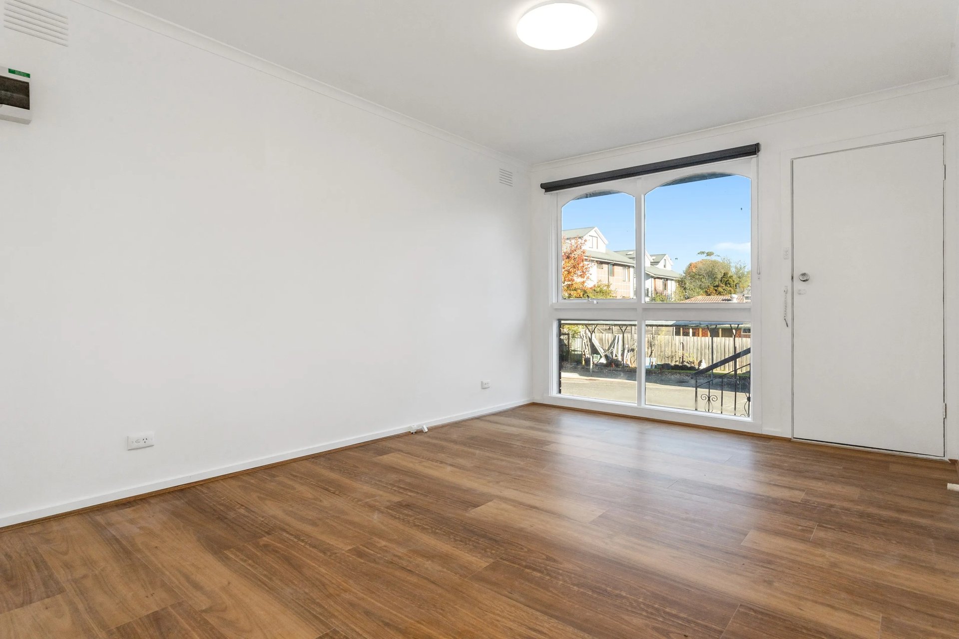 2/16-18 Landale Avenue, Croydon image 3