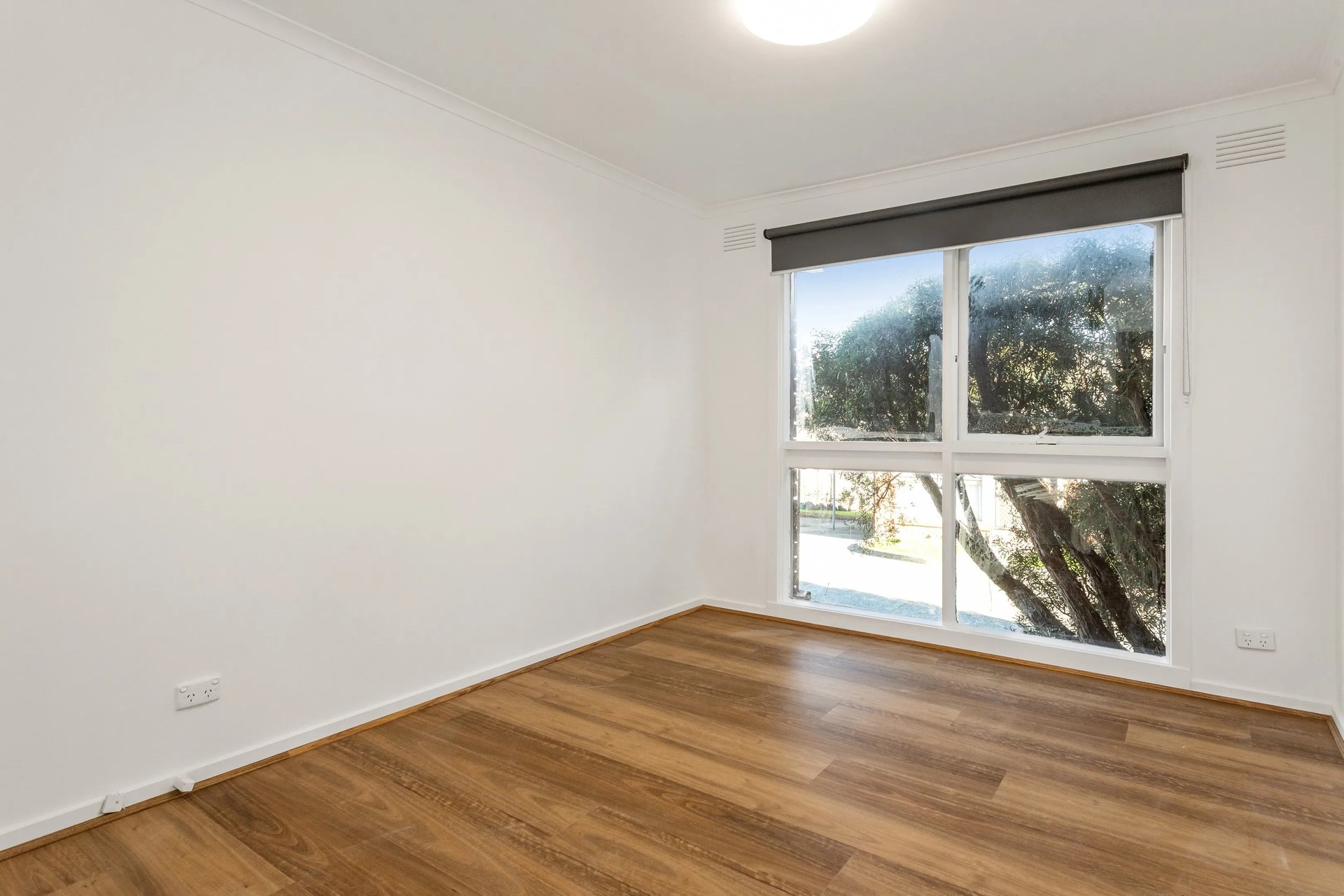 2/16-18 Landale Avenue, Croydon image 6
