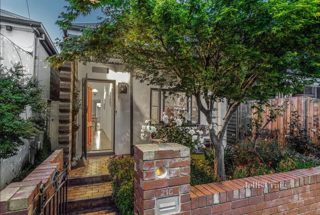 216 Albert Street, Brunswick image 9