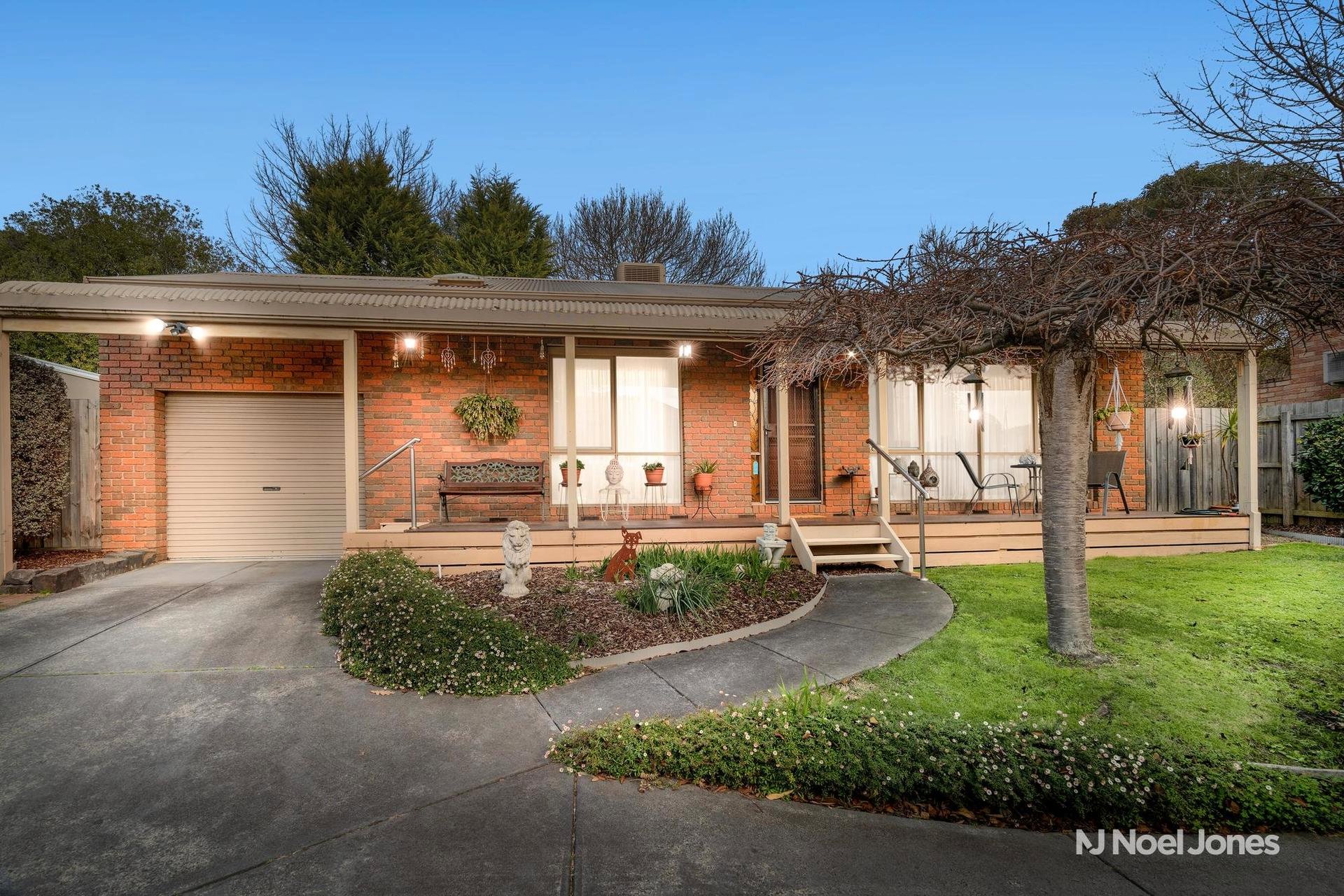 2/16 Alexandra Road, RINGWOOD EAST VIC 3135 Noel Jones