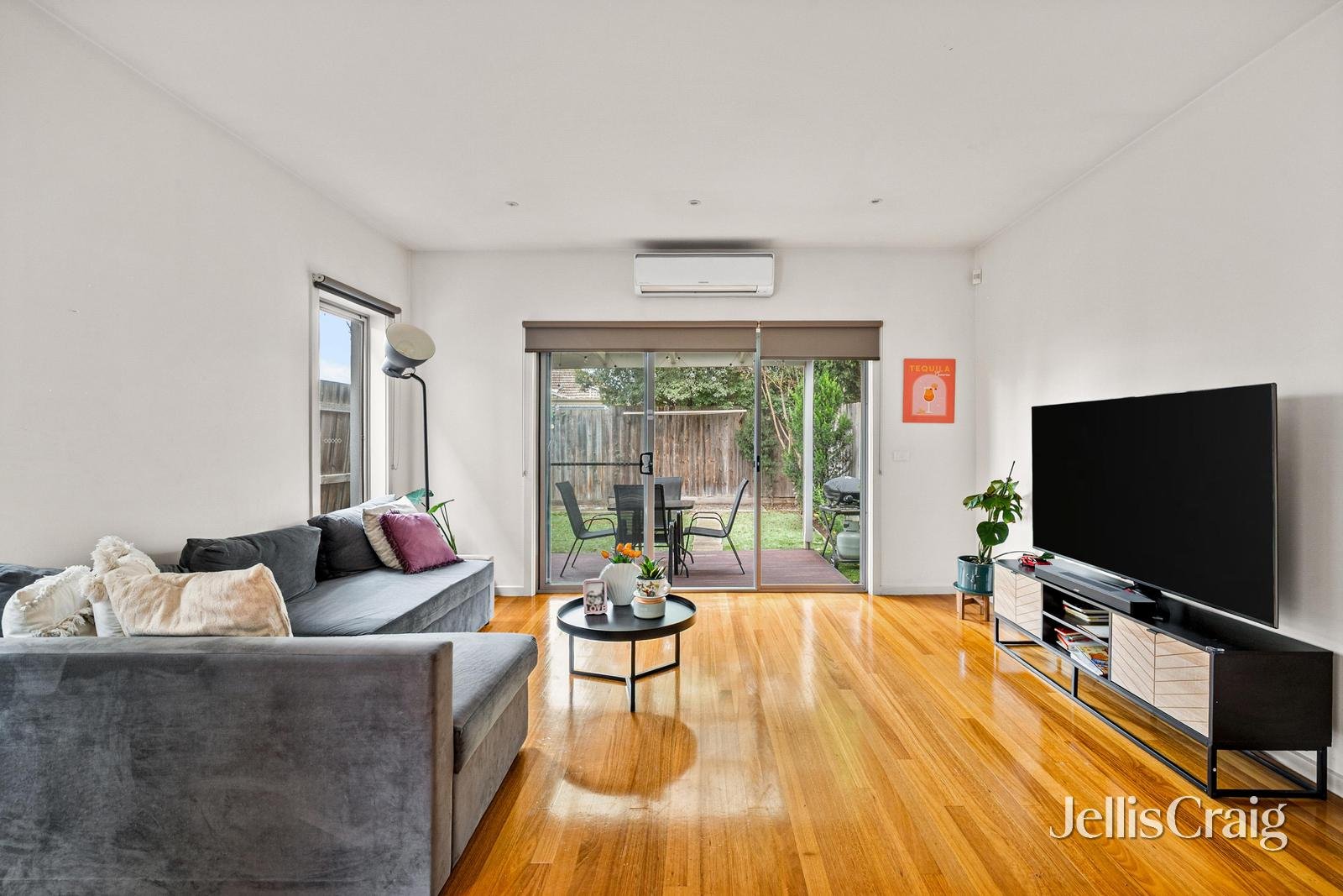 2/16 Andrews Street, Spotswood image 3