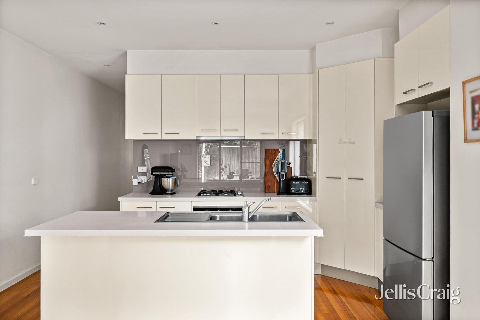 2/16 Andrews Street, Spotswood image 5