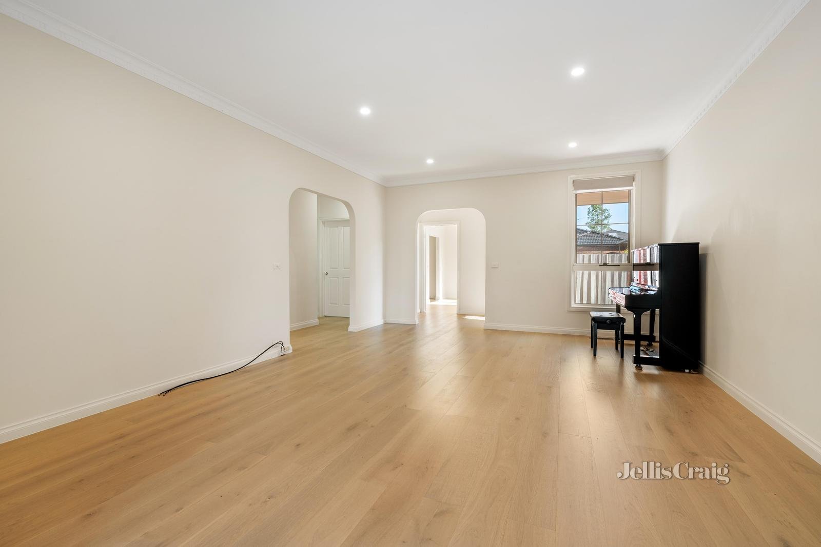 2/16 Baringa Street, Mount Waverley image 3