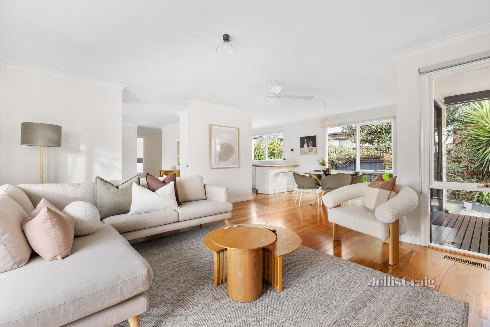 2/16 Buena Vista Drive, Montmorency image 3