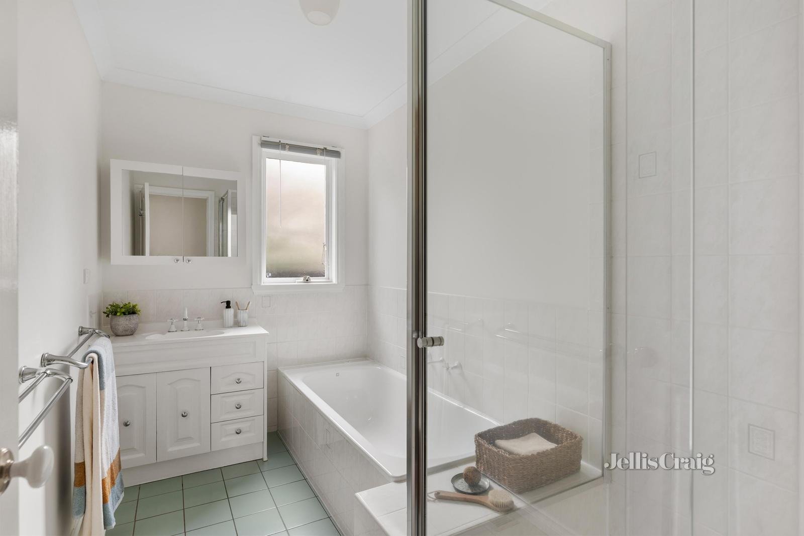 2/16 Buena Vista Drive, Montmorency image 9