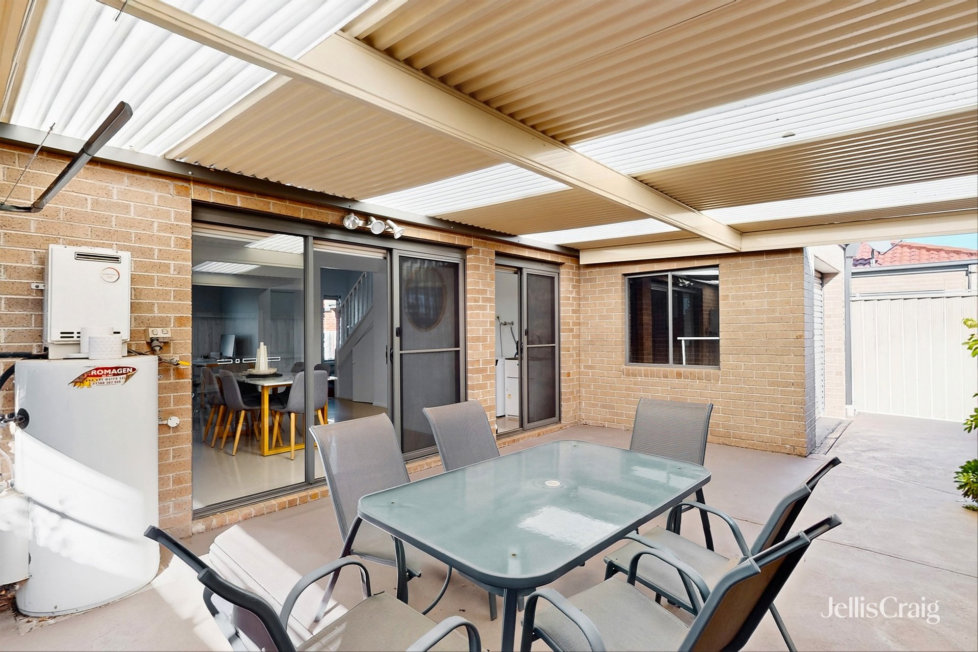 2/16 Cartwright Street, Oak Park image 14