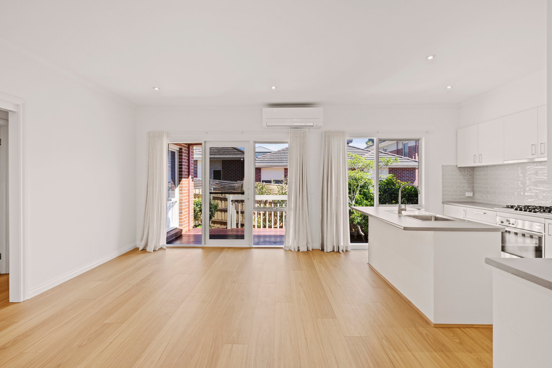 2/16 Chippewa Avenue, Donvale, VIC 3111 - Unit for Lease