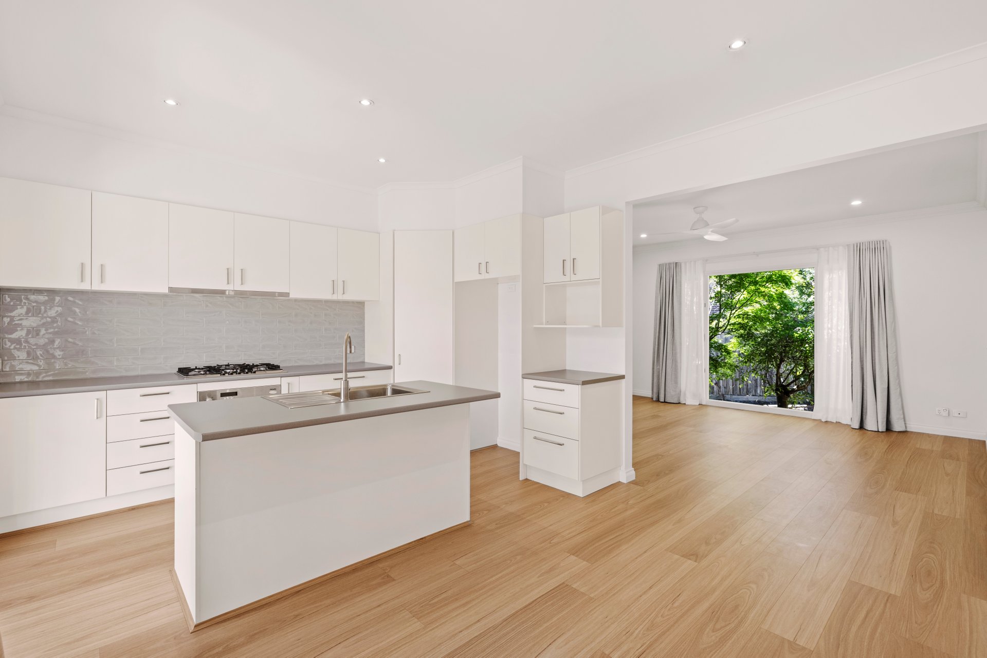 2/16 Chippewa Avenue, Donvale, VIC 3111 - Unit for Lease