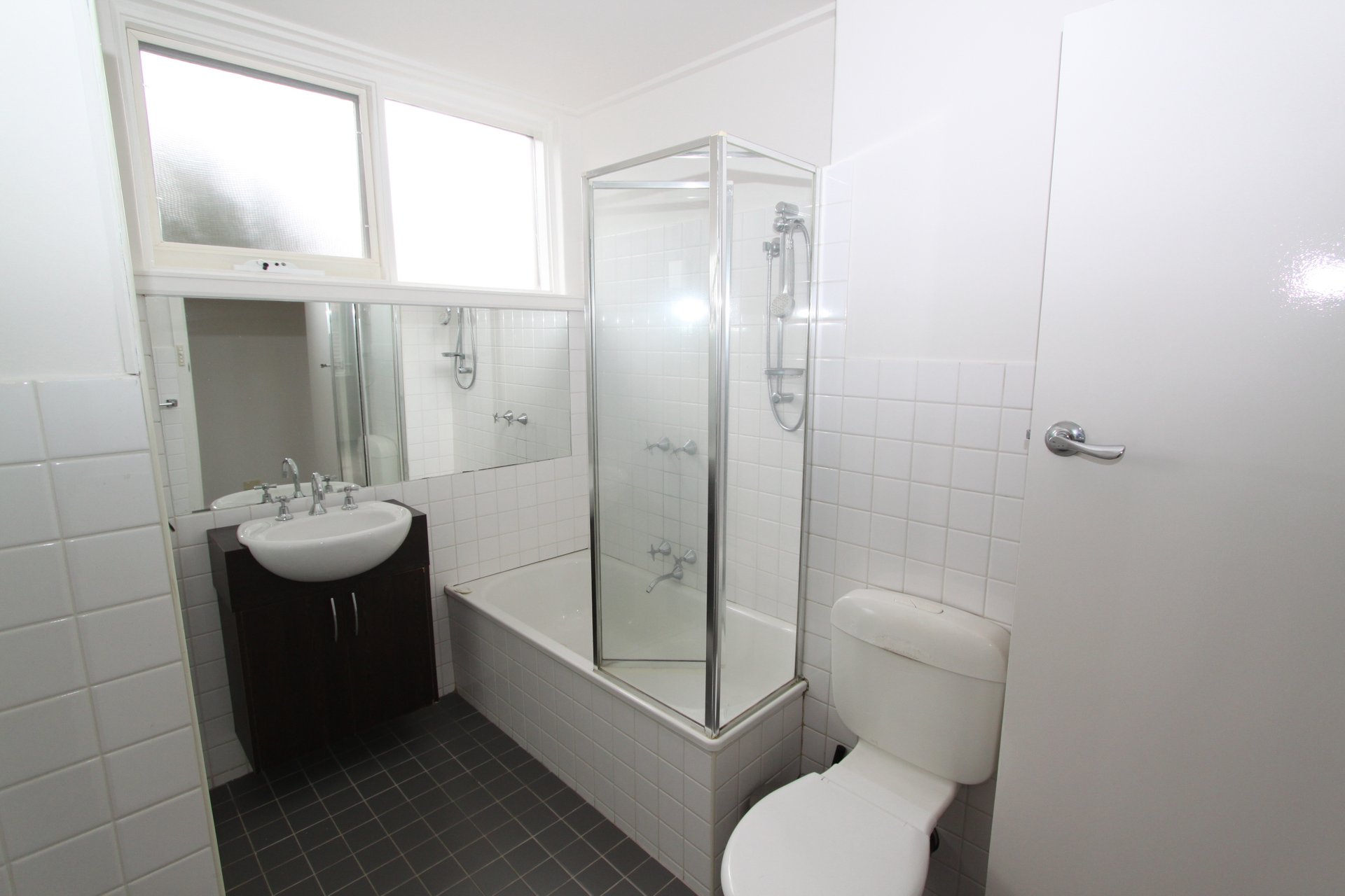 Property Gallery Thumbnail 6