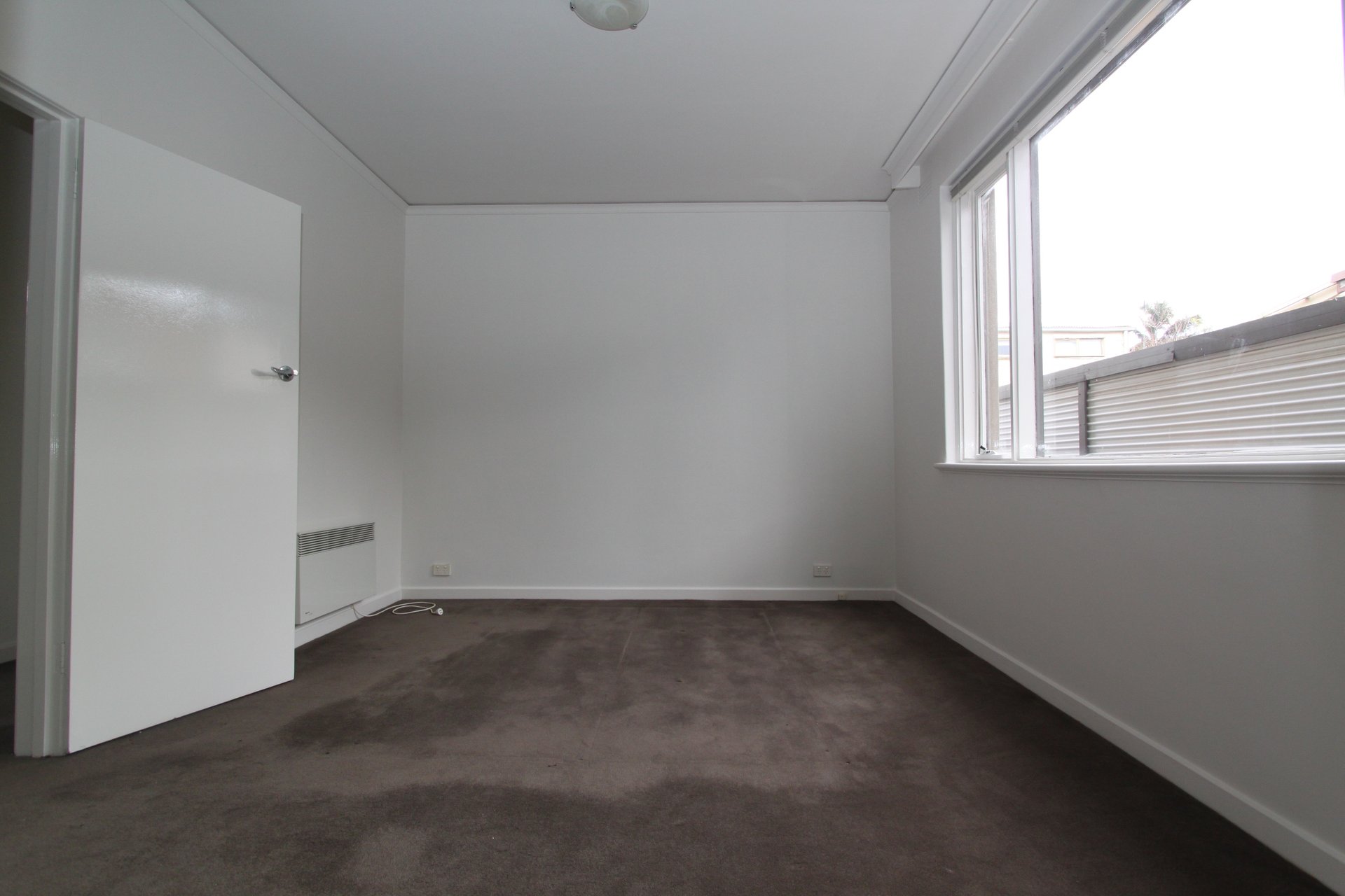 Property Gallery Thumbnail 9