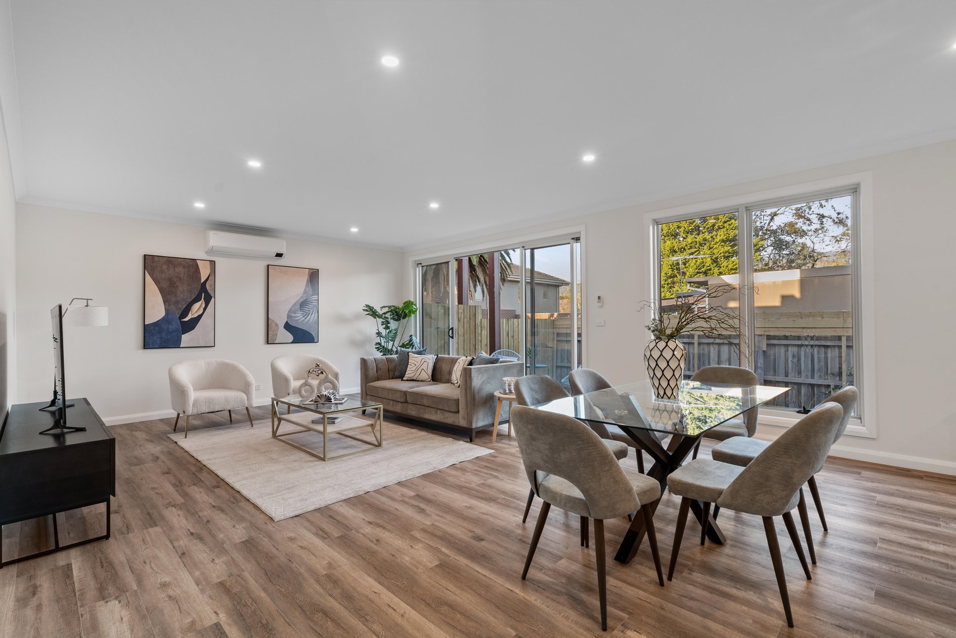 2/16 Flower Street, Ferntree&nbsp;Gully image 2