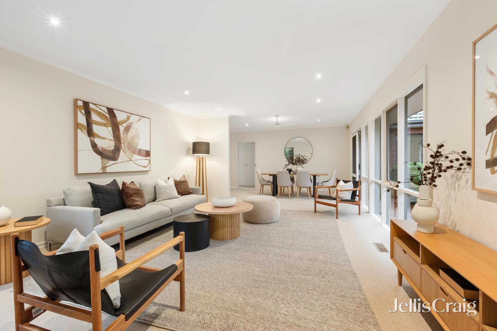 2/16 Gardenia Street, Blackburn image 3