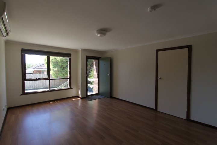2/16 Gladstone Street, Lilydale image 6