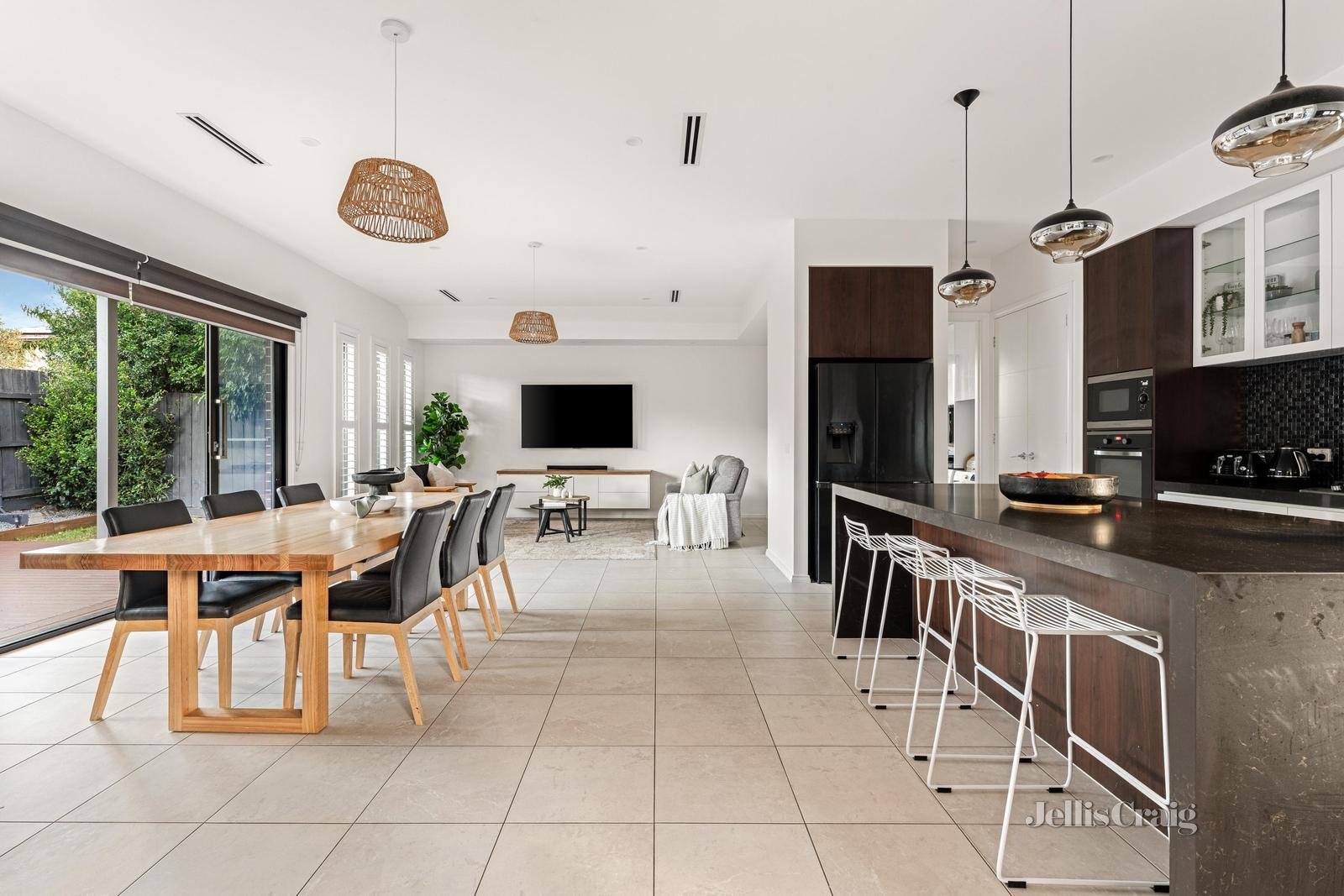 2/16 Golf View Road, Heatherton image 4