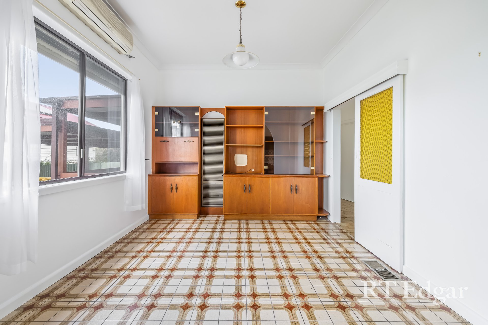 Property Gallery Thumbnail 4